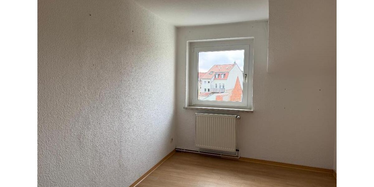 Etagenwohnung Borna - 3 Zimmer, 80 m&sup2;, 440&euro; | Angebot:26062973