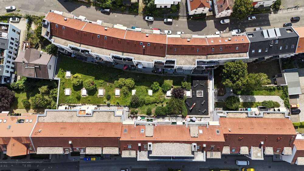 2-Raumwohnung (BJ 1995) mit 2 Balkonen, Aufzug, Tiefgarage & Blick in die Auenlandschaft 2 zimmer