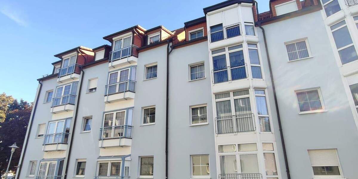 Freistehende 2-Zimmer-Wohnung mit Tageslichtbad und Tiefgaragenstellplätzen 2 zimmer