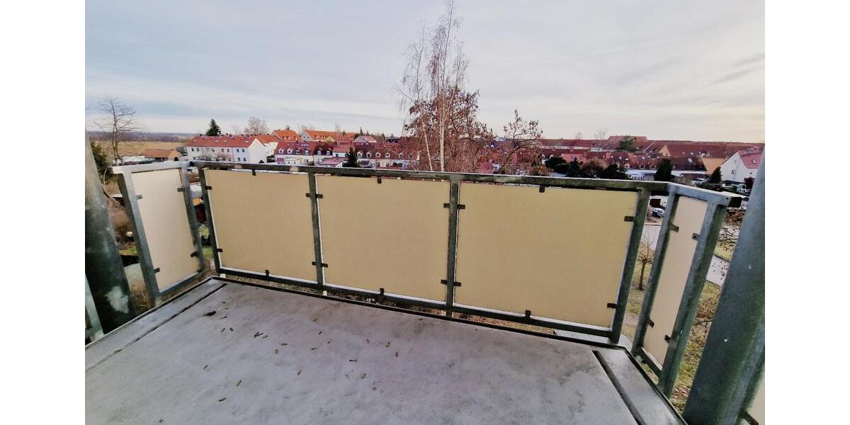 Etagenwohnung Zwenkau - 2 Zimmer, 60 m&sup2;, 375&euro; | Angebot:25845972