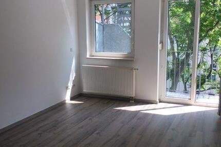 HELLE WOHNUNG MIT BALKON, LIFT UND TG-STELLPLATZ SUCHT NEUEN MIETER!!! 2 zimmer