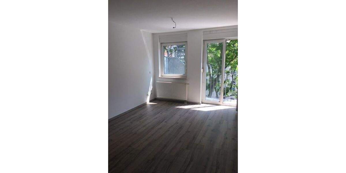 HELLE WOHNUNG MIT BALKON, LIFT UND TG-STELLPLATZ SUCHT NEUEN MIETER!!! 2 zimmer