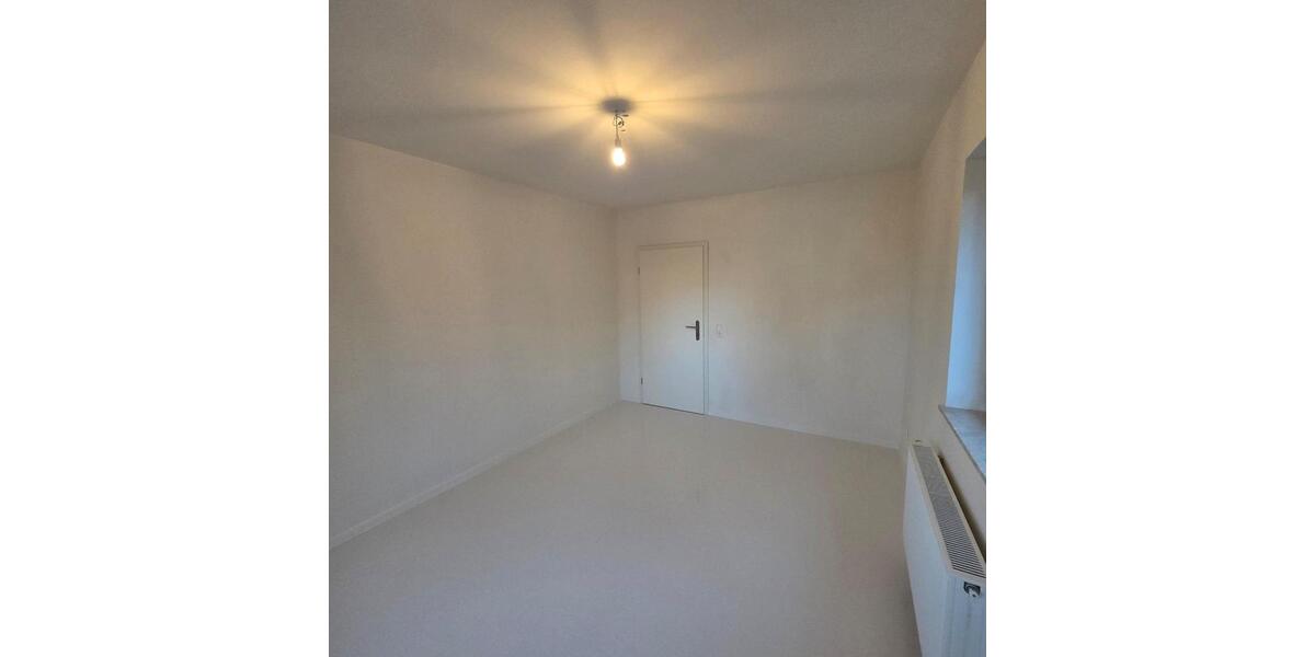 Einfamilienhaus Hohenmölsen - 5 Zimmer, 121 m&sup2;, 349.000&euro; | Angebot:25924980