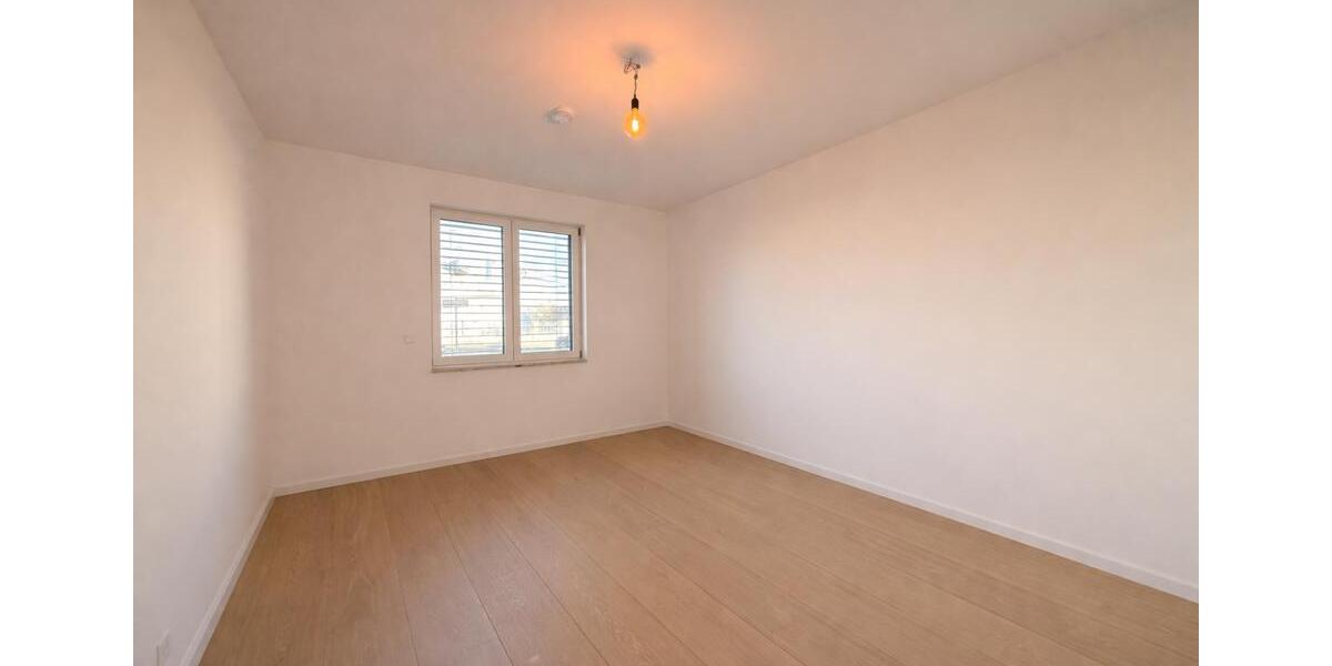 Erdgeschoßwohnung Leipzig Mitte - 4 Zimmer, 125 m&sup2;, 1.690&euro; | Angebot:25418312