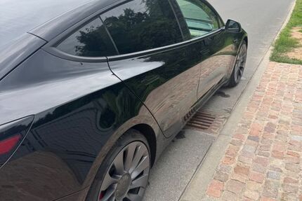 Tesla Model 3 107.000 km 26.444 &euro; Leipzig 04159