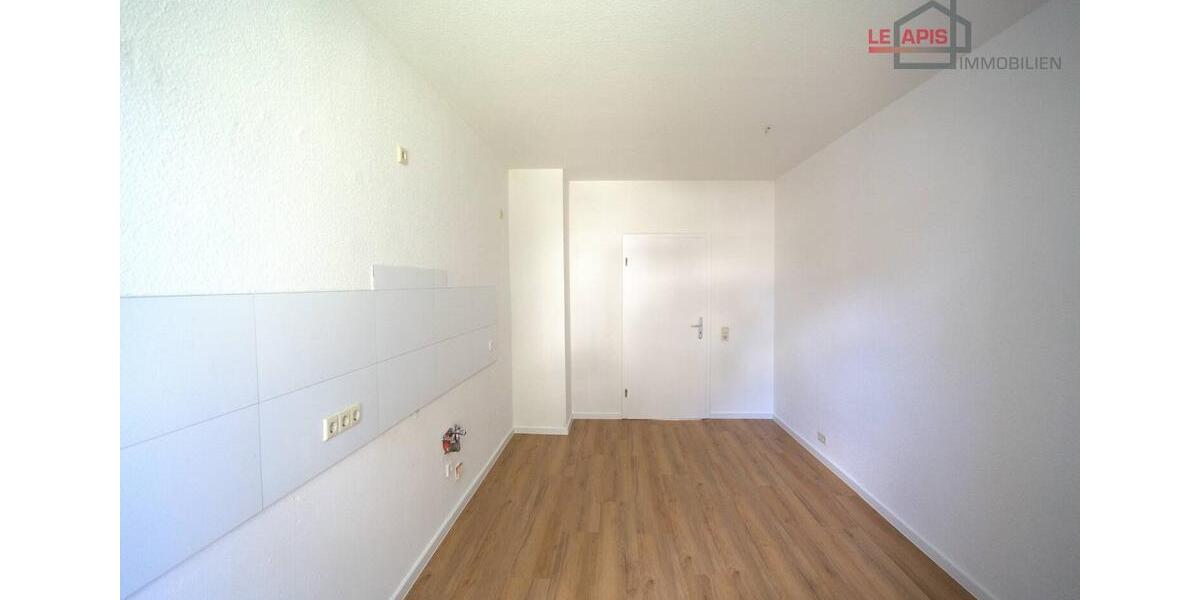 Erdgeschoßwohnung Zwenkau - 3 Zimmer, 75 m&sup2;, 600&euro; | Angebot:26233924