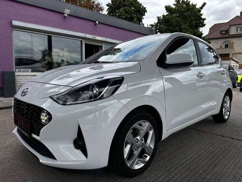 i10