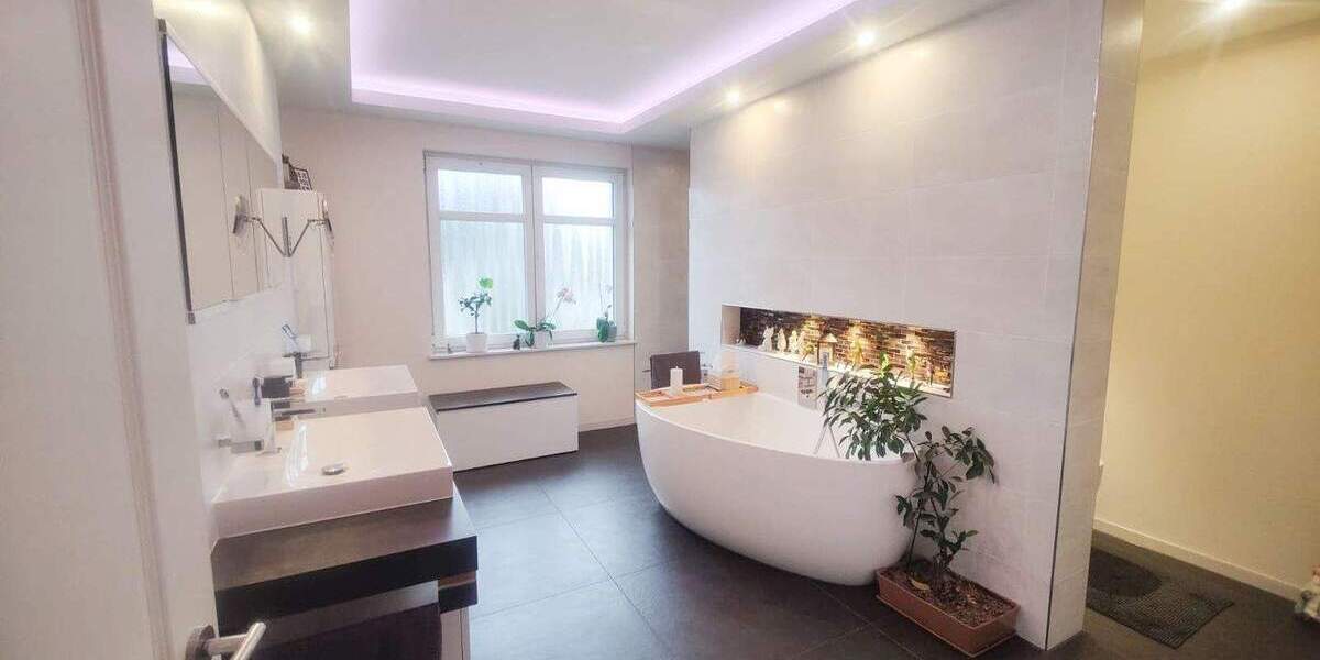 Etagenwohnung Leipzig Holzhausen - 5 Zimmer, 140 m&sup2;, 420.000&euro; | Angebot:25687513