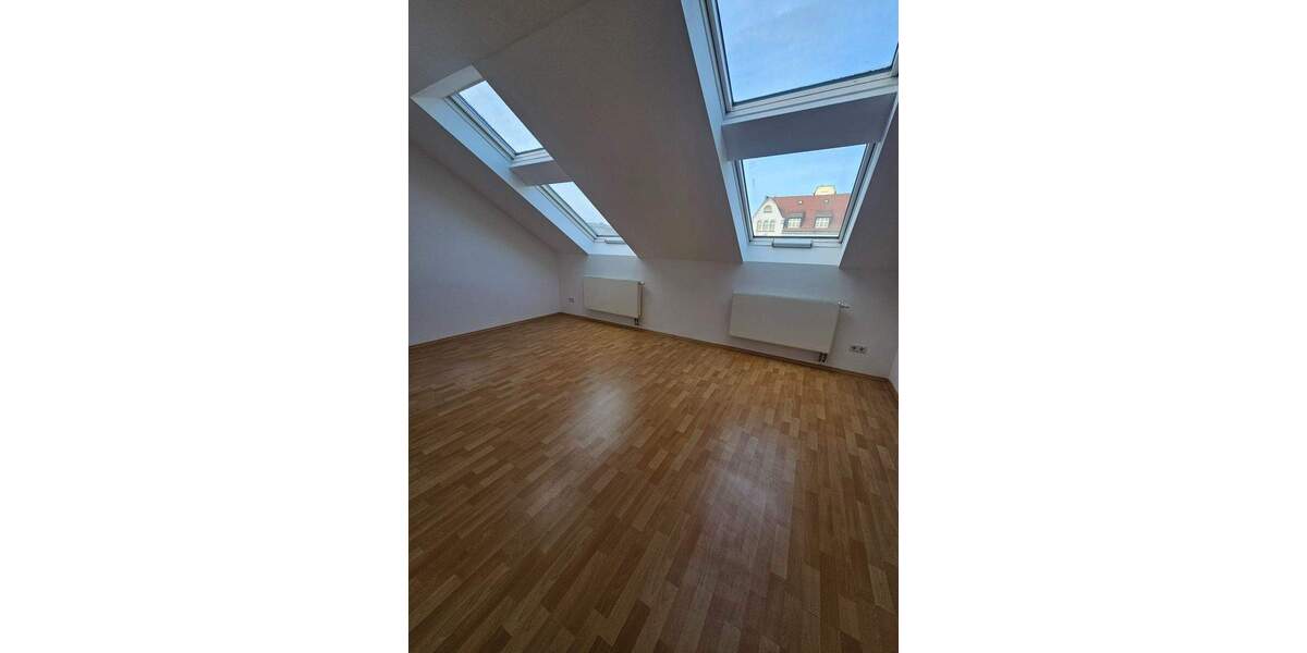 Etagenwohnung Leipzig Zentrum-Südost - 3 Zimmer, 184 m&sup2;, 1.478&euro; | Angebot:25899477
