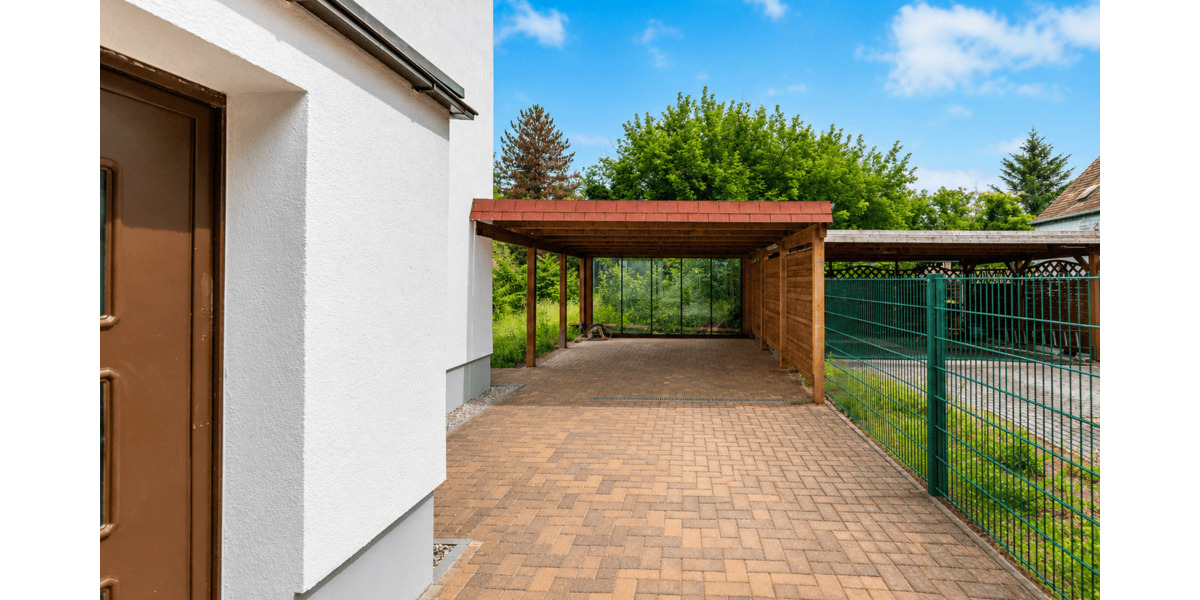 Doppelhaushälfte Schkopau Döllnitz - 7 Zimmer, 140 m&sup2;, 255.000&euro; | Angebot:25999024