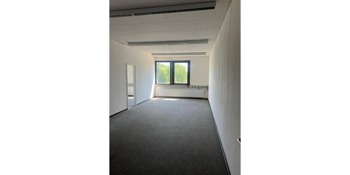 GewerbeLagerräume in Günthersdorf zur Vermietung! zimmer