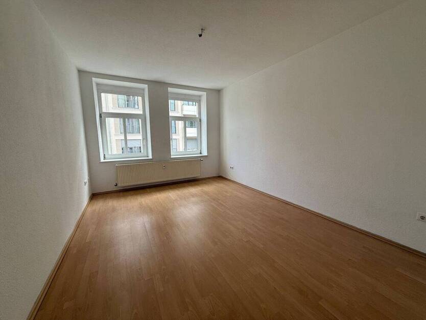 ab sofort ! 3-Zimmer mit Balkon und EBK I Badewanne + Dusche