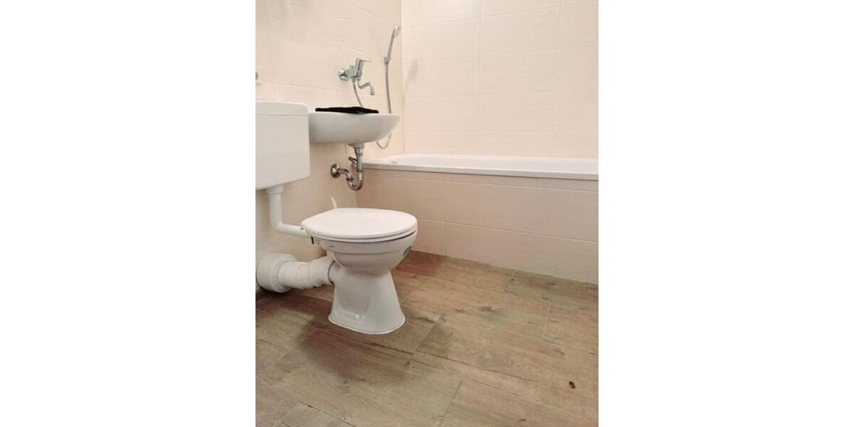 Erdgeschoßwohnung Kitzscher - 1 Zimmer, 39 m&sup2;, 130&euro; | Angebot:25238416