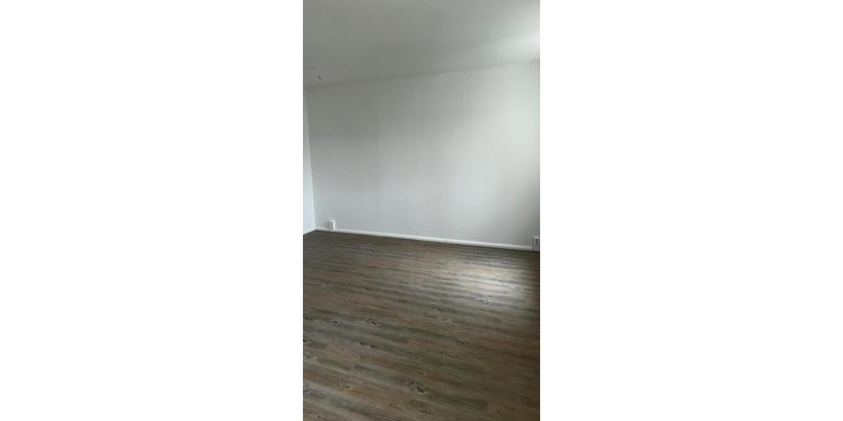 Etagenwohnung Leipzig Lausen-Grünau - 3 Zimmer, 90 m&sup2;, 485&euro; | Angebot:22305147