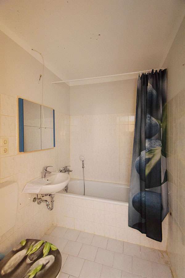 Wohnung zum Mieten in Halle (Saale) 264,79 € 57.19 m²