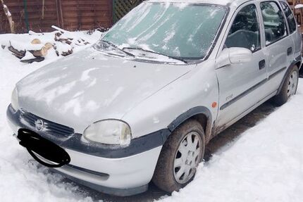 Opel Corsa 98.000 km 800 &euro; Bad Dürrenberg 06231