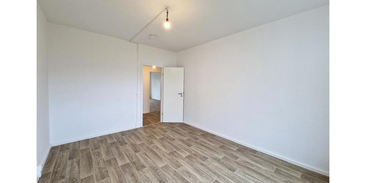 Etagenwohnung Leipzig Lausen-Grünau - 3 Zimmer, 69 m&sup2;, 534&euro; | Angebot:26543961