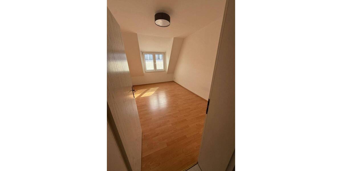 Etagenwohnung Leipzig Böhlitz-Ehrenberg - 3 Zimmer, 68 m&sup2;, 700&euro; | Angebot:26834286