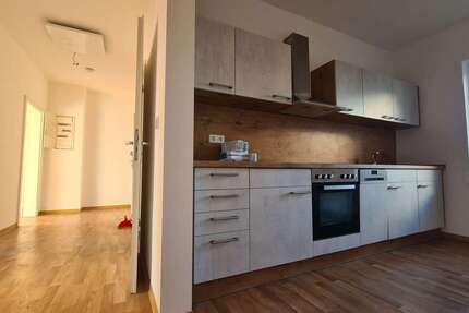Wohnung zum Mieten in Leipzig 599 € 70 m² 2 zimmer