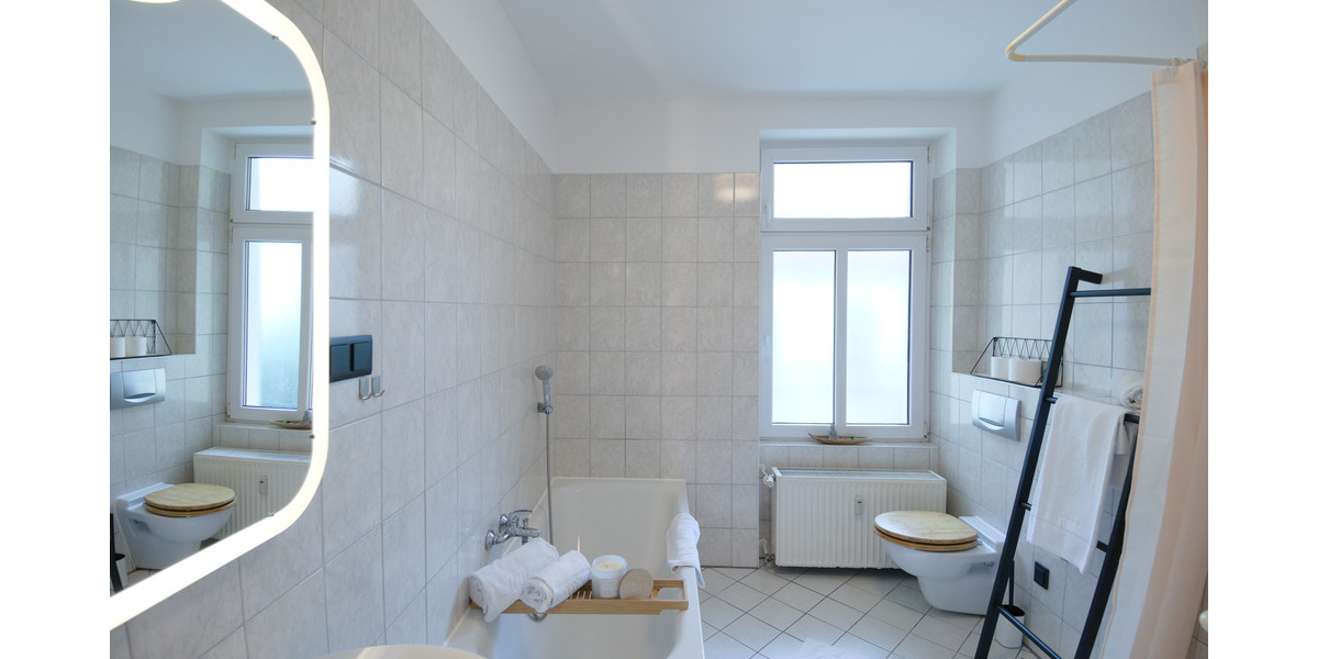 Möblierte 2-Zimmer-Wohnung mit bis zu 4 Schlafplätzen & Balkon in Top-Lage 2 zimmer