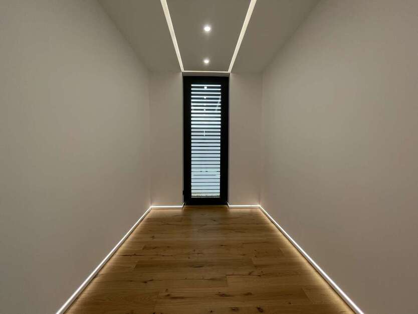 Mit dem Aufzug direkt in die Traumwohnung am Zwenkauer See! 4 zimmer