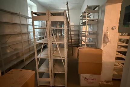Archiv in der Karl Heine Straße mit ca. 400 Regalmetern zu vermieten zimmer