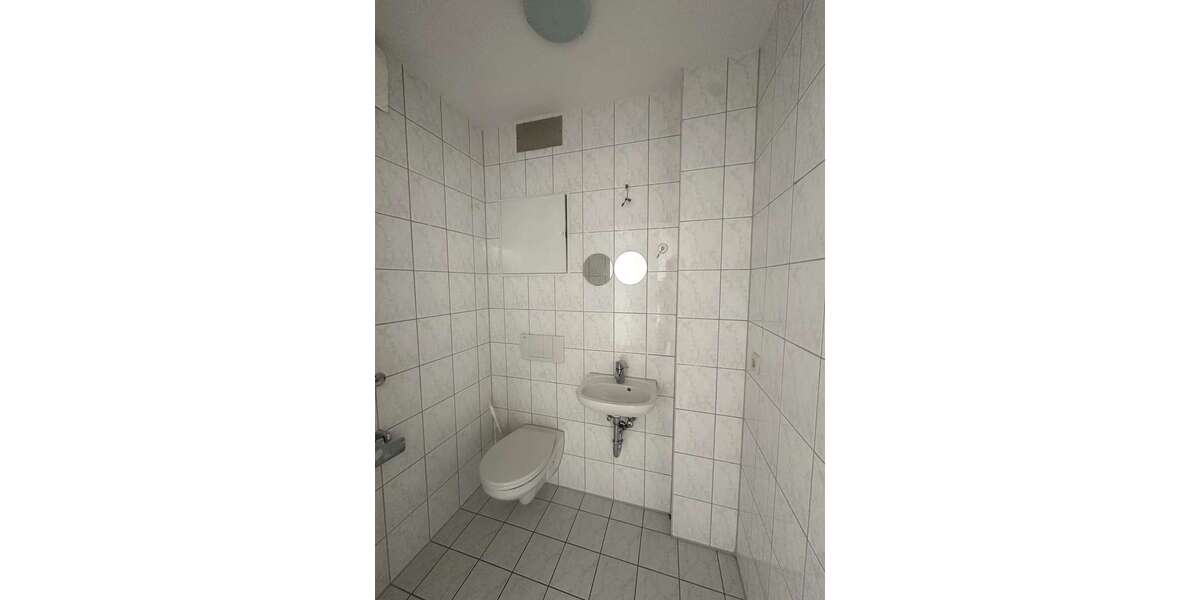 ++Große und Helle 3-Raumwohnung im Dachgeschoss++ 3 zimmer