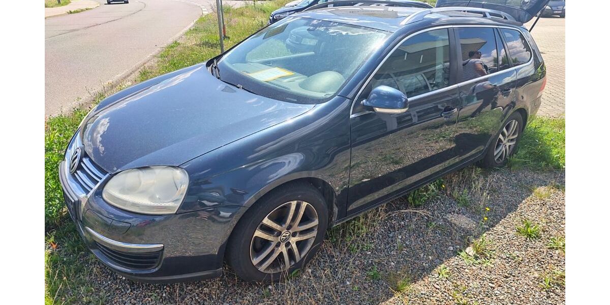VW Golf 304.000 km 2.400 &euro; Bad Dürrenberg 06231