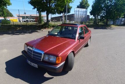 Mercedes-Benz 190 210.000 km 8.590 &euro; Leipzig 04315