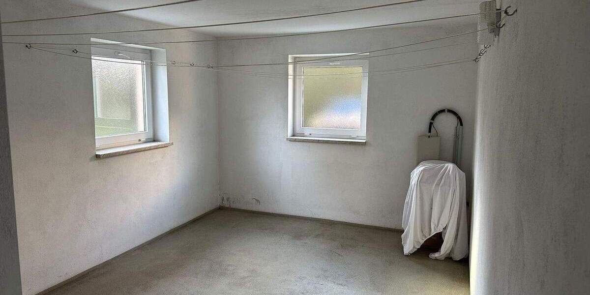 Etagenwohnung Groitzsch - 3 Zimmer, 66 m&sup2;, 115.000&euro; | Angebot:25682742