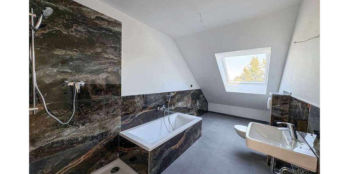 Etagenwohnung Borna - 4 Zimmer, 95 m&sup2;, 199.500&euro; | Angebot:27393892