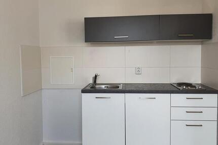 Mit Singleküche***Ab 15.03.2026***Frisch renovierte 1-Zimmer-Wohnung mit Duschbad 1 zimmer