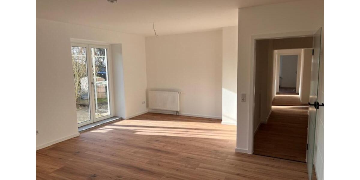 Erdgeschoßwohnung Grimma - 4 Zimmer, 97 m&sup2;, 1.100&euro; | Angebot:25178980