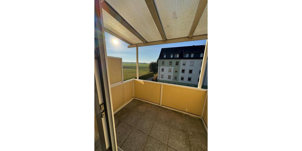 Moderne helle 3 ZKB Wohnung mit EBK + Balkon in Eilenburg zimmer