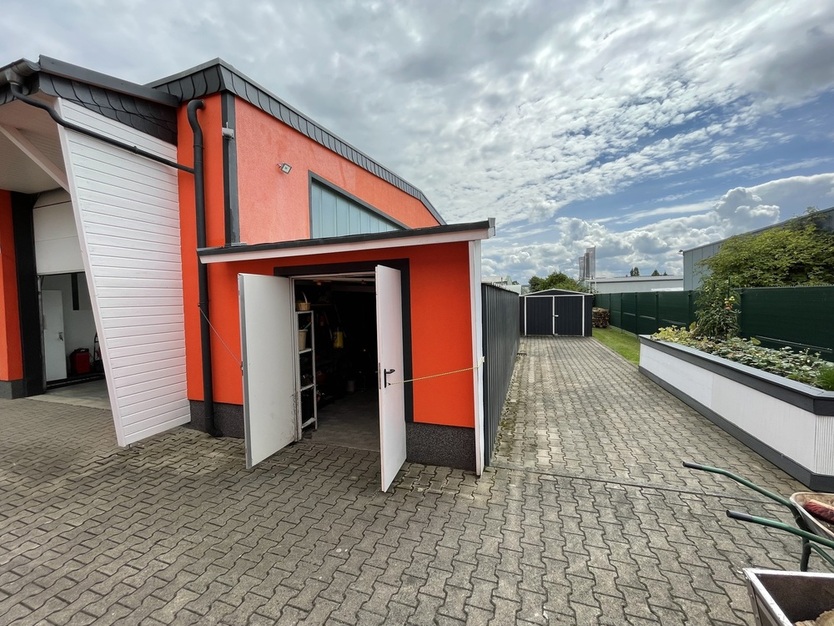 Traumhaftes Anwesen! modernes Wohnen und Arbeiten mit Pool, Einliegerwohnung, Werkstatt und mehr 5 zimmer