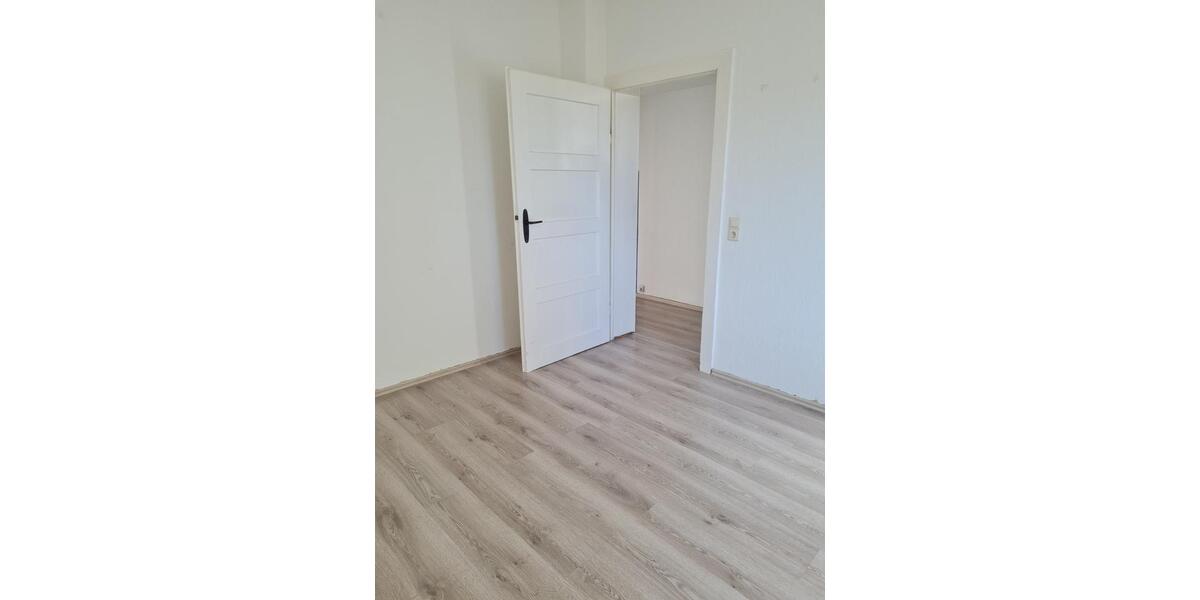 Erdgeschoßwohnung Sandersdorf-Brehna Roitzsch - 2 Zimmer, 43 m&sup2;, 280&euro; | Angebot:25340124