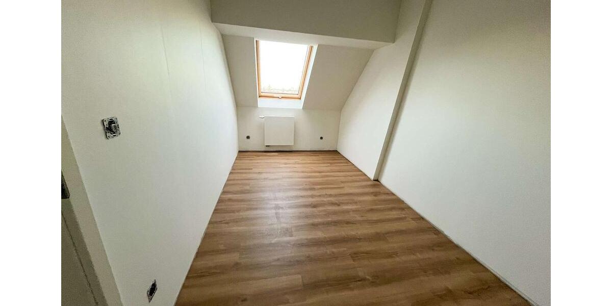 Dachgeschoßwohnung Leipzig Nord - 1 Zimmer, 29 m&sup2;, 450&euro; | Angebot:26662900