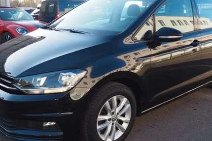 VW Touran 126.964 km 12.900 &euro; Leipzig 04319