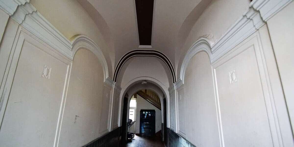 Faktor 18,9! - Saniertes Wohn- und Geschäftshaus mit Balkonen zimmer