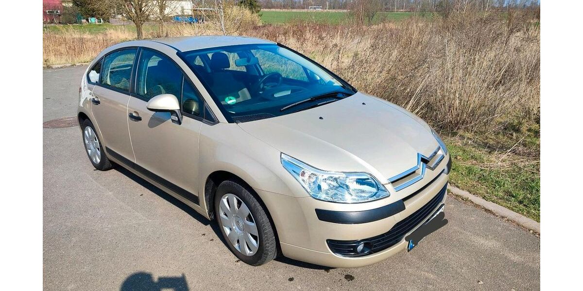 Citroen C4 113.000 km 2.400 &euro; Rötha 04571