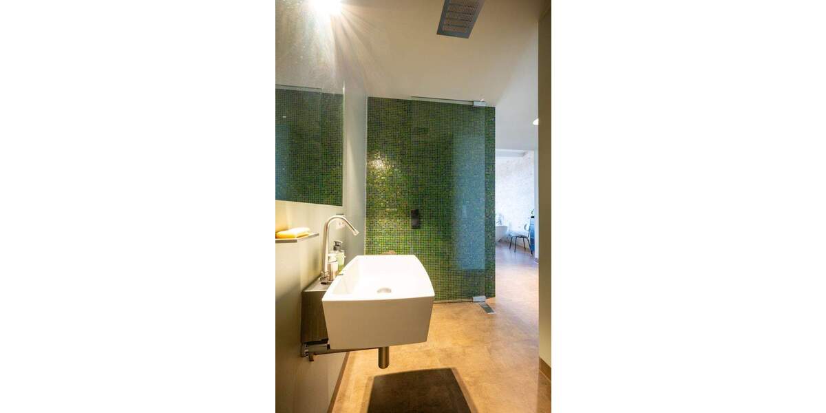 Etagenwohnung Leipzig Neustadt-Neuschönefeld - 2 Zimmer, 206 m&sup2;, 950.000&euro; | Angebot:25699458