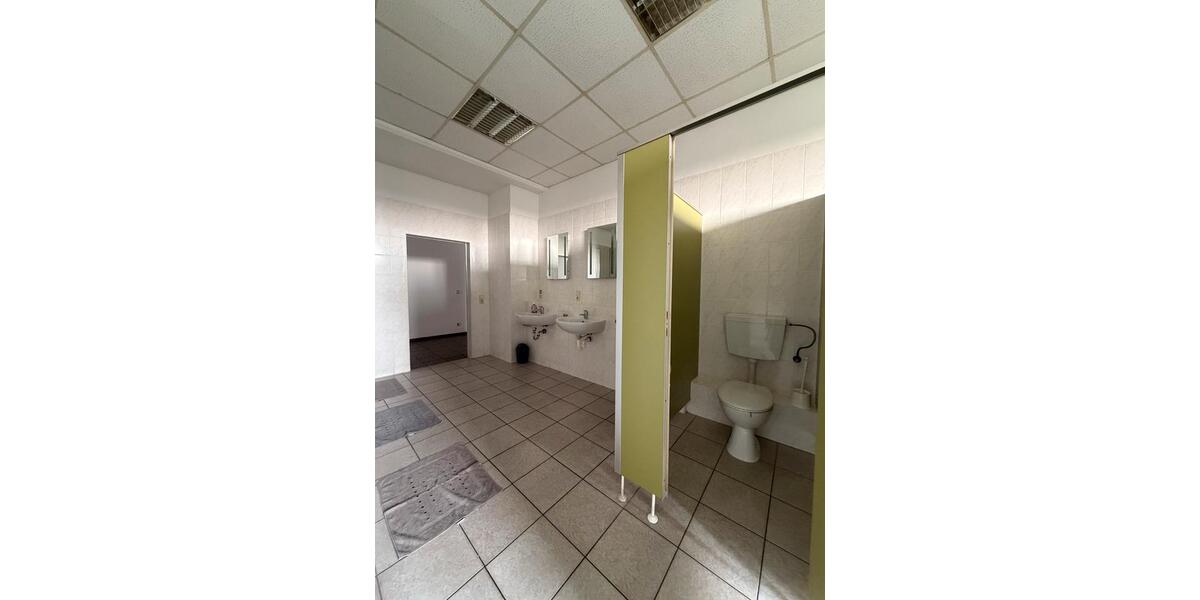 Etagenwohnung Leipzig Südwest - 4 Zimmer, 100 m&sup2;, 12&euro; | Angebot:25810287