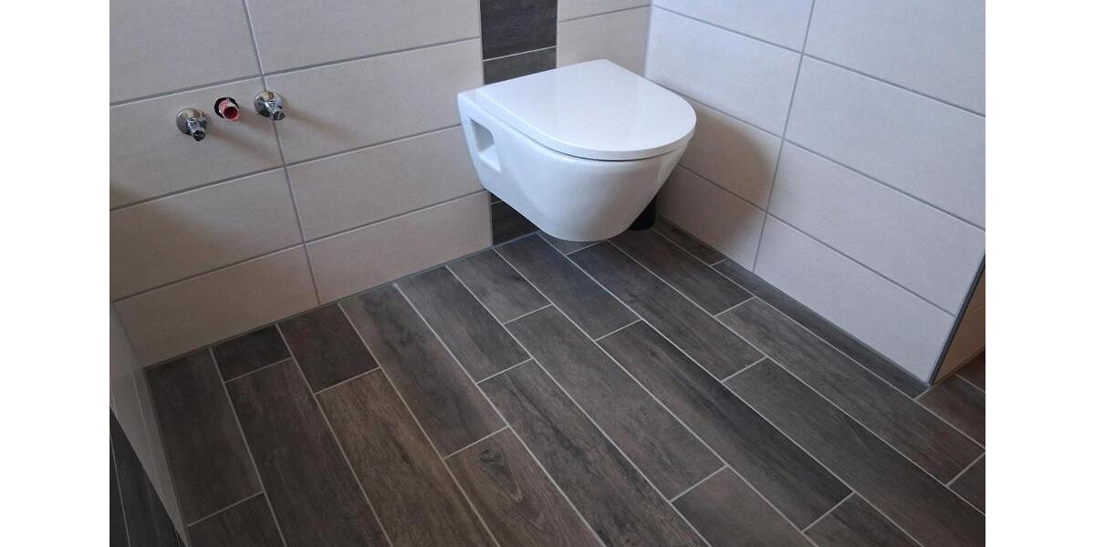 Erdgeschoßwohnung Hohenmölsen - 3 Zimmer, 70 m&sup2;, 750&euro; | Angebot:25649079