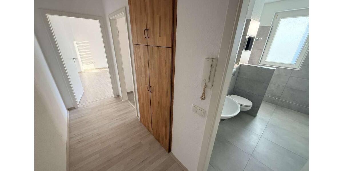 Etagenwohnung Schkopau - 2 Zimmer, 49 m&sup2;, 370&euro; | Angebot:26181118