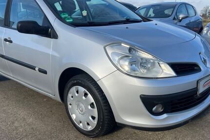 Renault Clio 84.000 km 3.499 &euro; Krostitz 04509