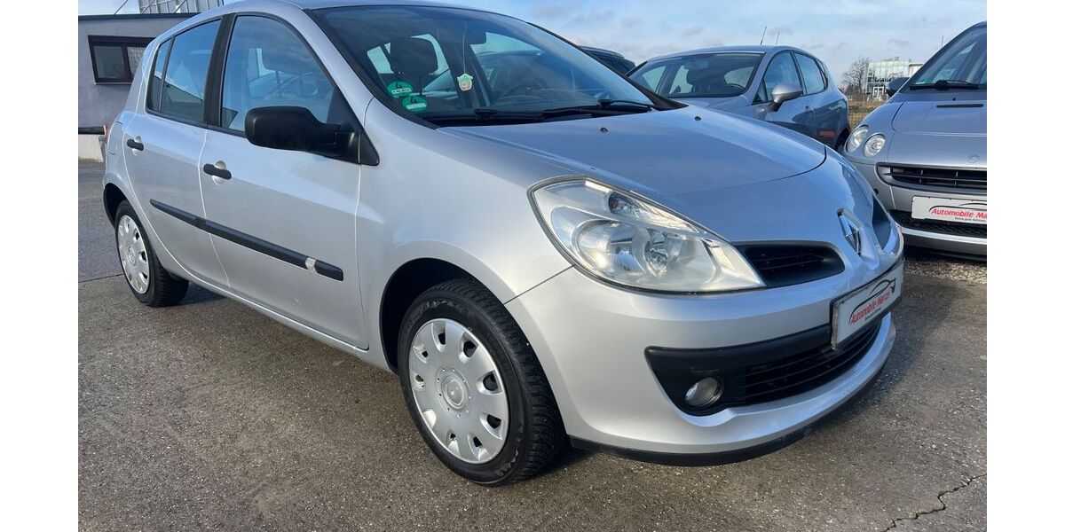 Renault Clio 84.000 km 3.499 &euro; Krostitz 04509