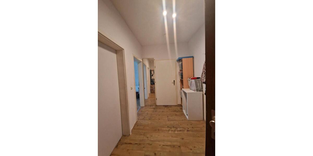 Etagenwohnung Leipzig Ost - 1 Zimmer, 9 m&sup2;, 350&euro; | Angebot:26462303