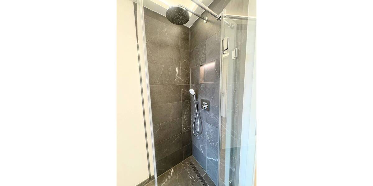 Etagenwohnung Leipzig Altlindenau - 2 Zimmer, 60 m&sup2;, 800&euro; | Angebot:26909086