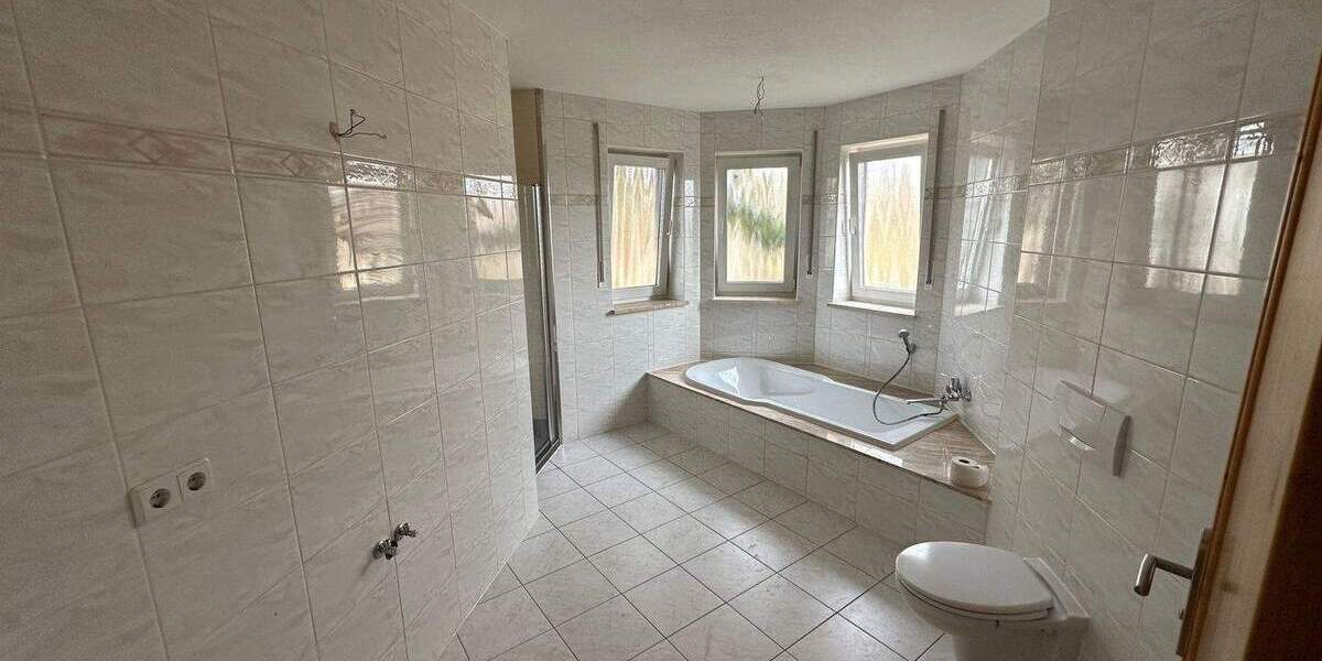 Mehrfamilienhaus, Wohnhaus Hohenmölsen - 1 Zimmer, 589.000&euro; | Angebot:25680440