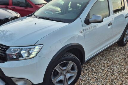 Dacia Sandero 50.000 km 9.990 &euro; Leipzig 04179